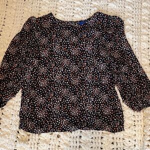 Apt. 9 Black and pinks Heart Print Blouse